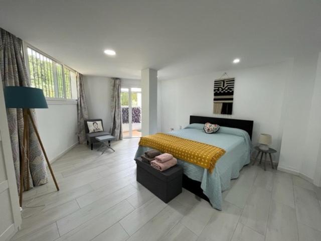 A Terrace With Sea View, 2 Bedrooms Apartment In 베날마데나코스타 외부 사진