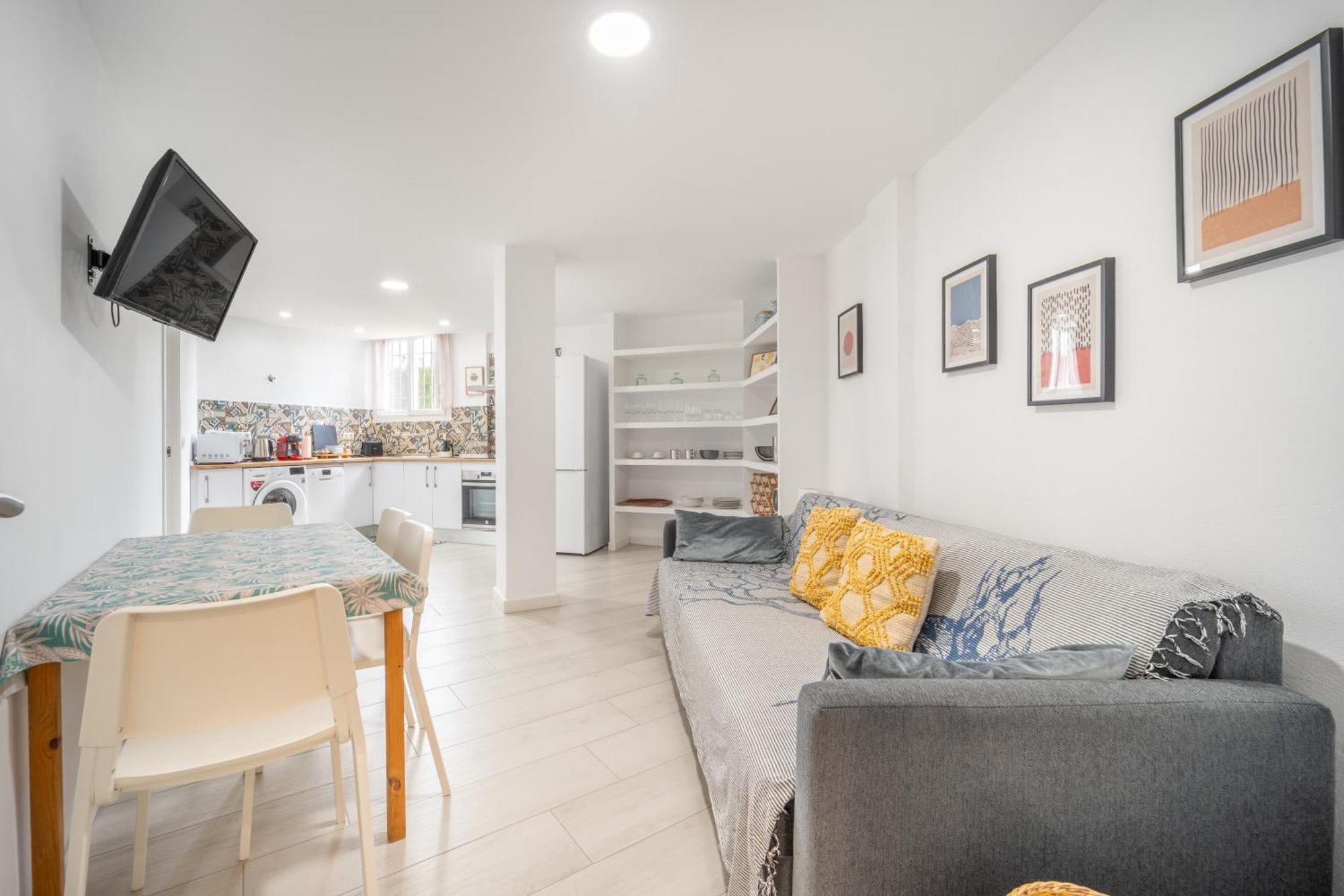 A Terrace With Sea View, 2 Bedrooms Apartment In 베날마데나코스타 외부 사진