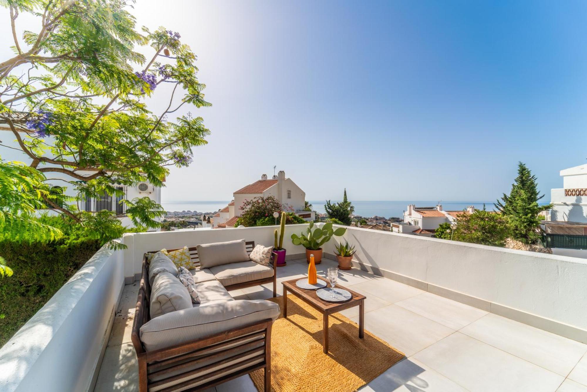 A Terrace With Sea View, 2 Bedrooms Apartment In 베날마데나코스타 외부 사진